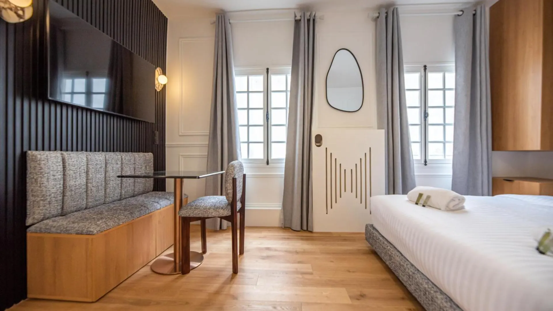 Luxury Studio - Louvre, Palais Royal - Cia Parijs